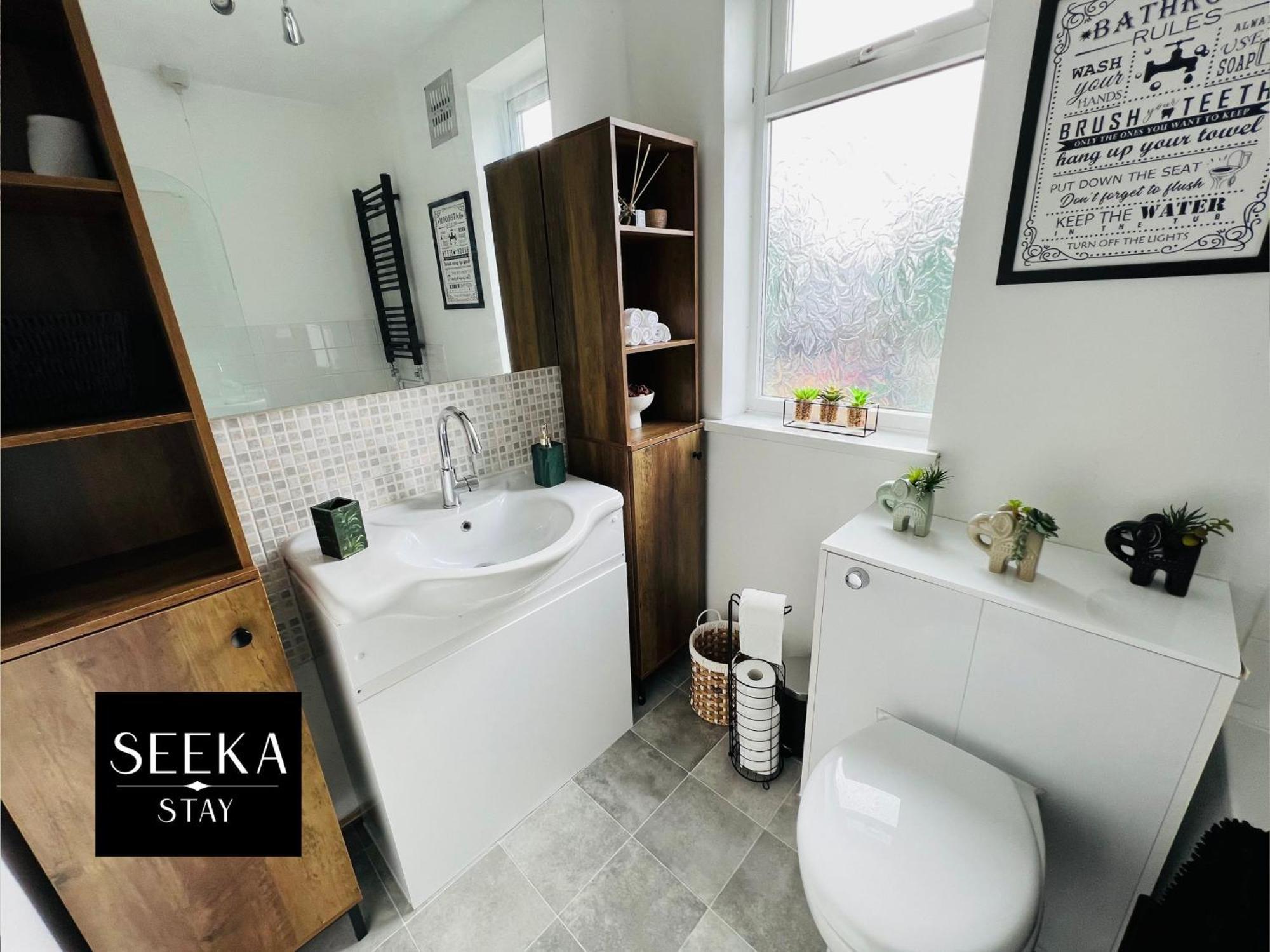 Cosy 2-Bedroom House, Walking Distance Cbs, Ideal For Contractors-Business Stays Ковентри Экстерьер фото